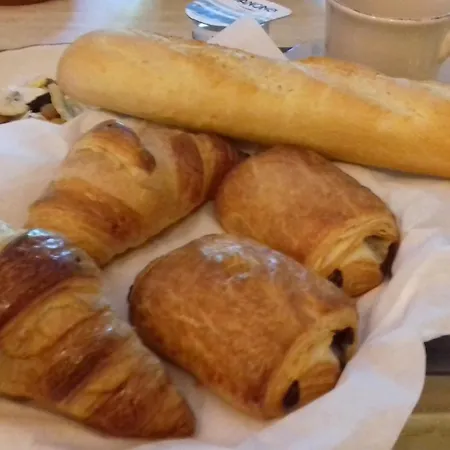 L'avelan D'hote Bed & Breakfast La Trinite
